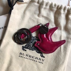 Burberry bird key chain
